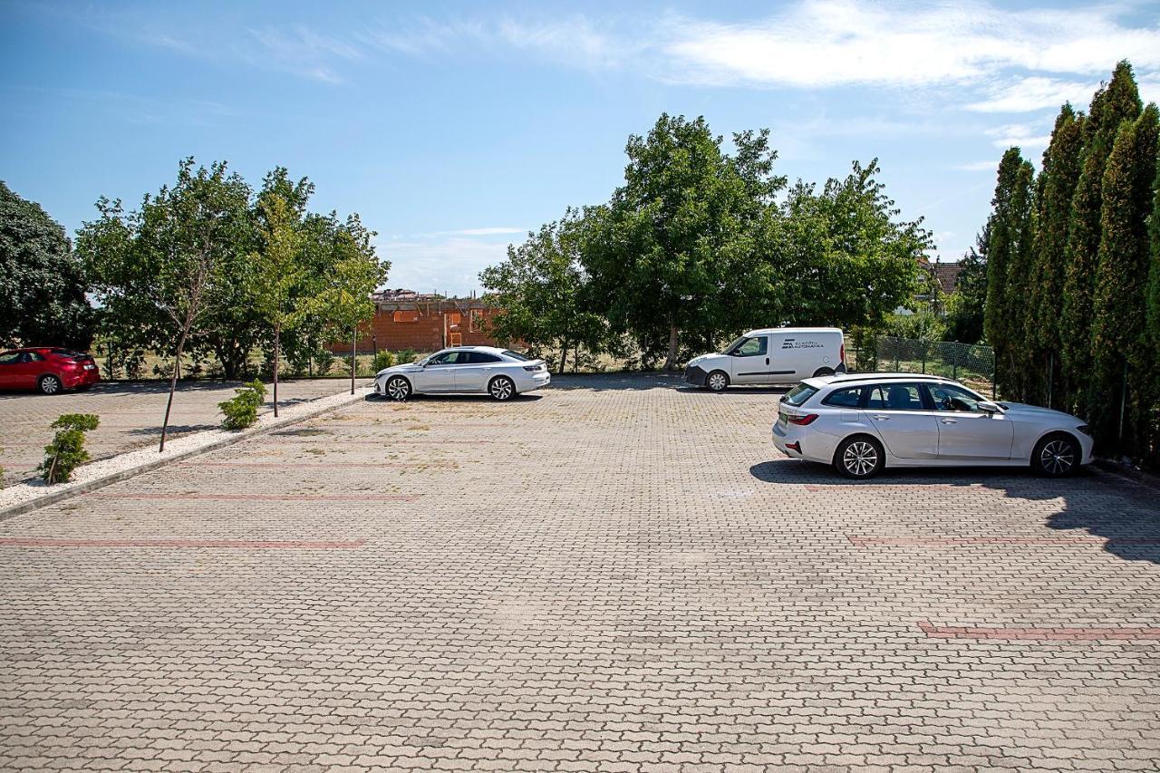 Lux Apartman Buek エクステリア 写真